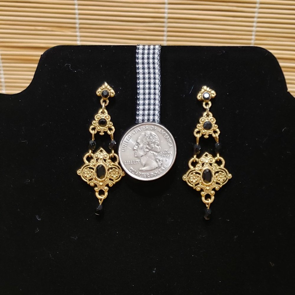 1928 Black & Gold Earrings.